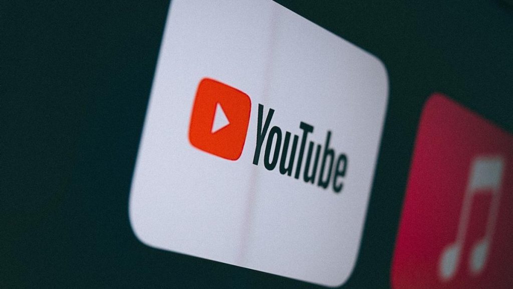 Crecen quejas de usuarios sobre funcionamiento de YouTube tras ralentización en Rusia