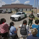 Reportan abusos y trato inhumano en centros de detención de inmigrantes en Luisiana