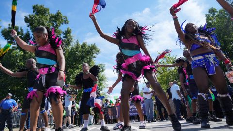 Un muerto y cuatro heridos tras tiroteo en desfile del Día de las Indias de Brooklyn