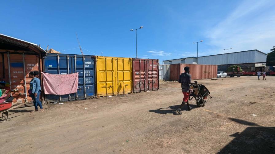 Comerciantes amenazan con cerrar el mercado fronterizo de Dajabón este lunes