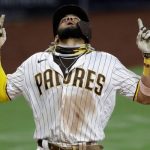 Fernando Tatis Jr. conecta jonrón y adelanta a San Diego playoffs