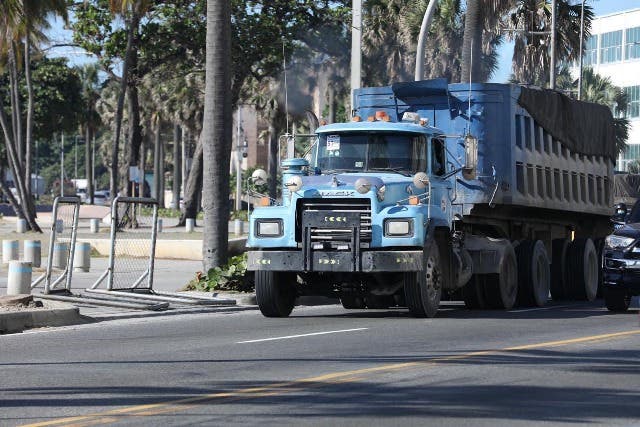 Prohíben circulación de vehículos pesados en el Malecón SD: Detalles aquí