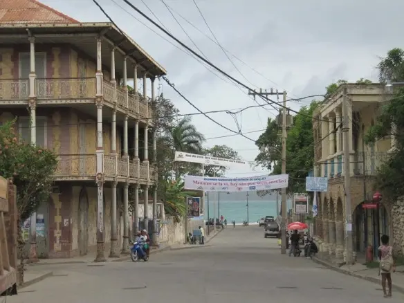 Jacmel, un refugio de paz en medio de la inseguridad de Puerto Príncipe