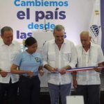 Presidente Abinader inaugura cancha del Instituto Unión Panamericana