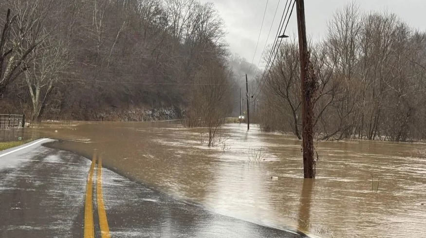 Aumentan a 14 muertos por inundaciones Estados Unidos