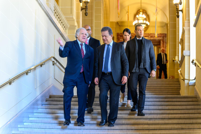 Leonel y Almagro tratan sobre democracia y desafíos de partidos políticos en la región