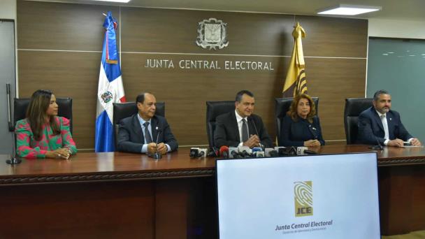 JCE advierte a partidos políticos sobre la campaña a destiempo